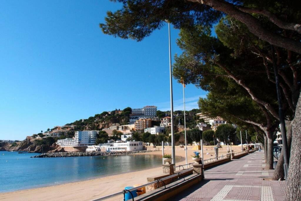 Nuevo Apartamento Moderno Elisa - A 80 Metros De La Playa Para 5 Personas Sant Feliu de Guíxols Esterno foto
